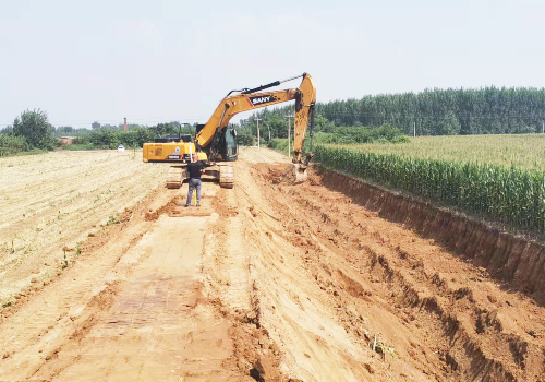 12m跨度冬暖式蔬菜大棚墻體施工步驟